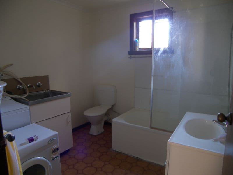 4 Alanvale Road, NEWNHAM TAS 7248, Newnham - Thumbnail 6