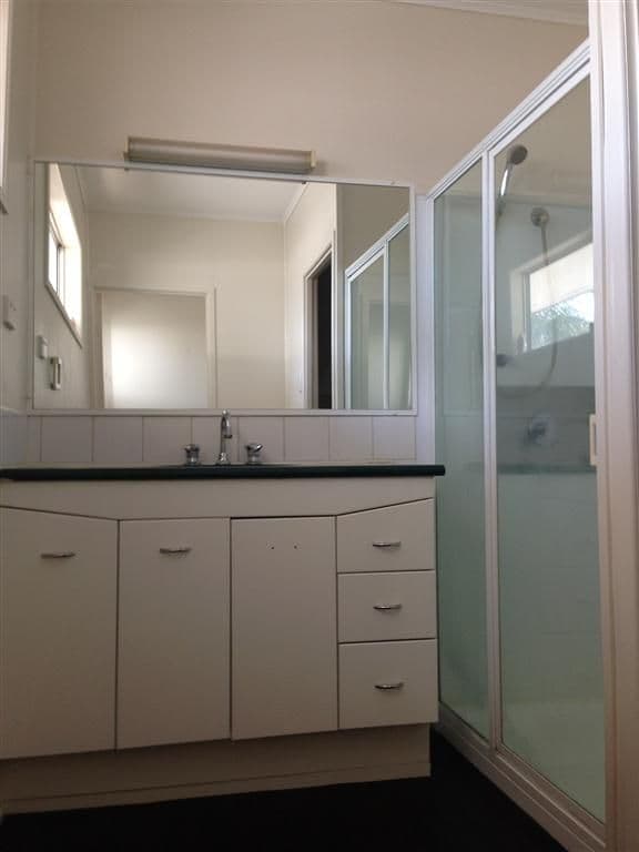 8-10 Laman Street, Roma QLD 4455, Roma - Thumbnail 5
