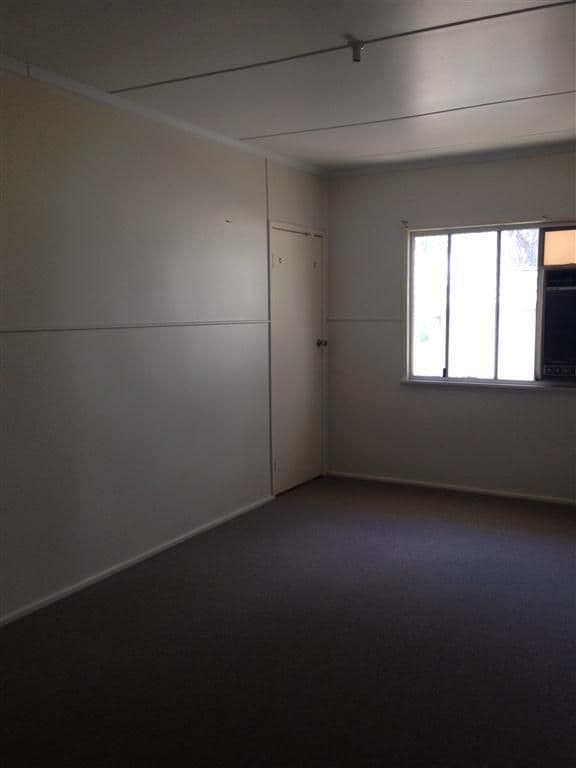 8-10 Laman Street, Roma QLD 4455, Roma - Thumbnail 8