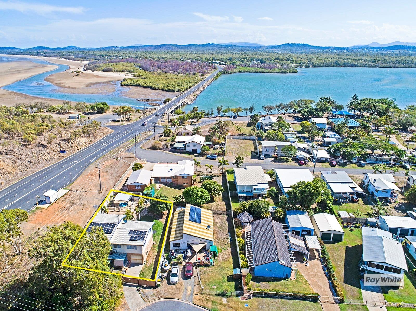 2 Pinnacle Street, Causeway Lake QLD 4703, Causeway Lake - Image 1