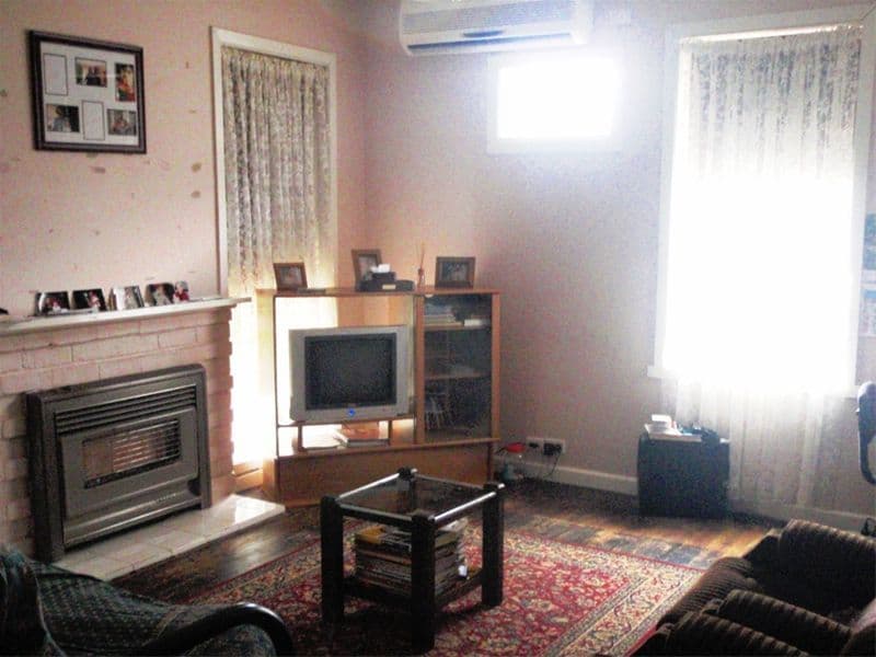 35 Anglesea Street, SEYMOUR VIC 3660, Seymour - Thumbnail 2