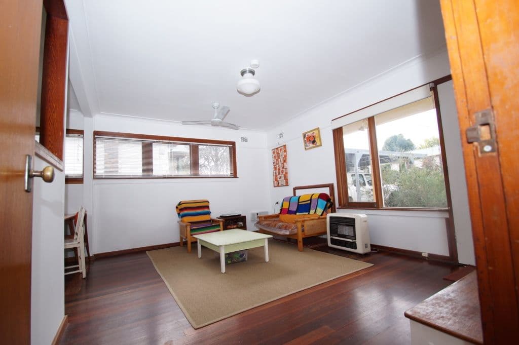 2 Mclean Avenue, Armidale - Thumbnail 2