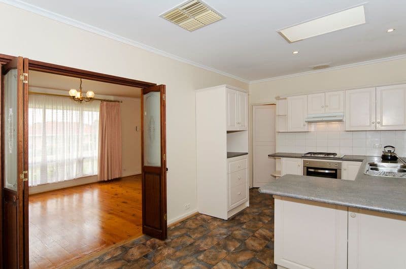 62 Marnie Avenue, CHRISTIES BEACH SA 5165, Christies Beach - Thumbnail 5