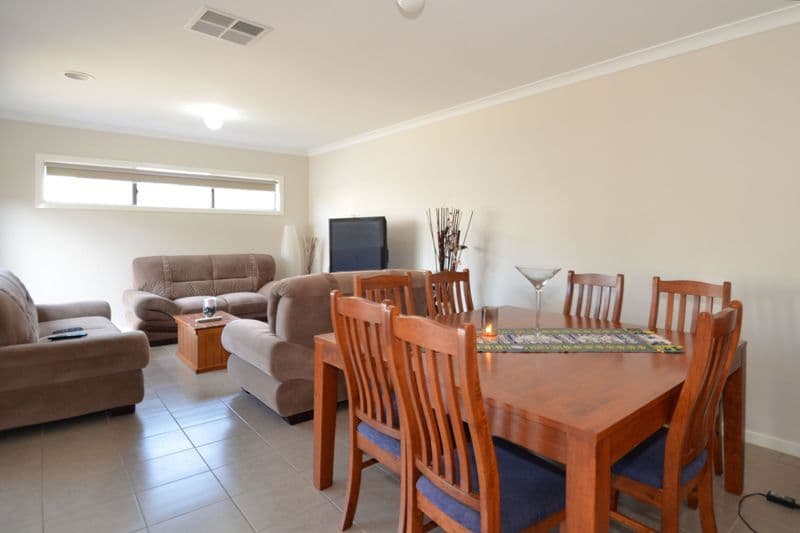 3 Melville Road, CRAIGIEBURN VIC 3064, Craigieburn - Thumbnail 3