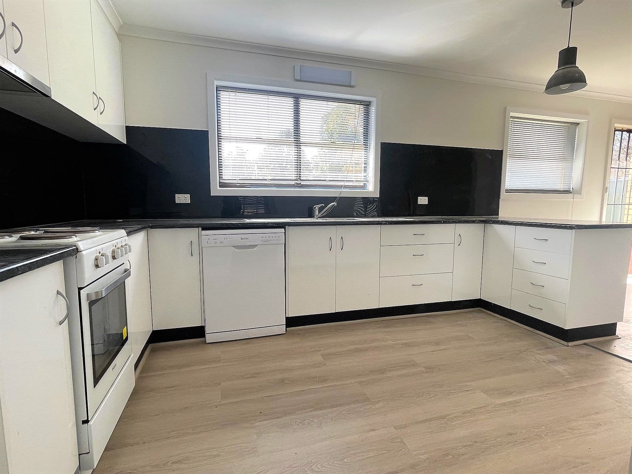 31 Bluebonnet Crescent, Coleambally NSW 2707, Coleambally - Thumbnail 2