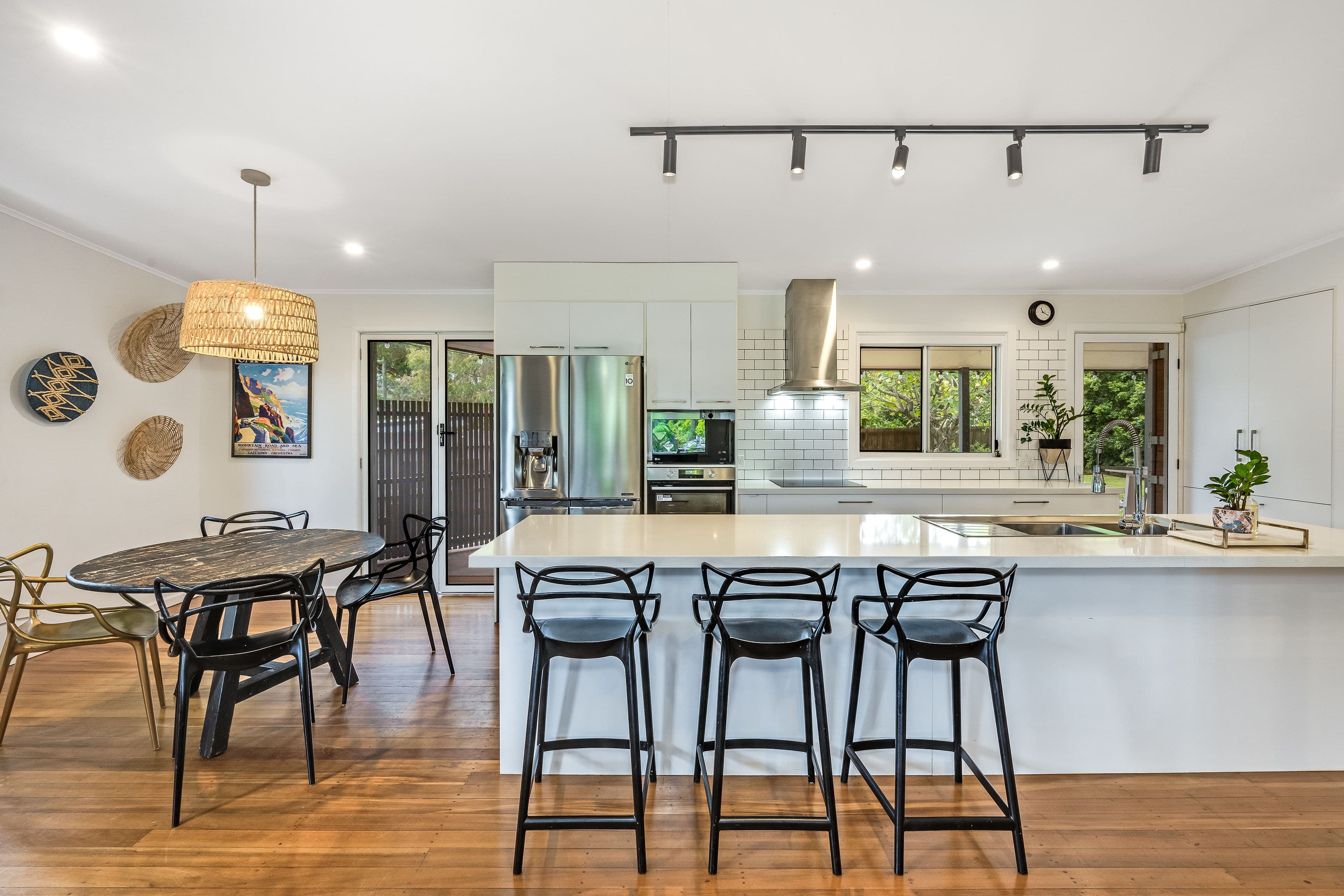 20 Wongabel Street, Kenmore QLD 4069, Kenmore - Thumbnail 4