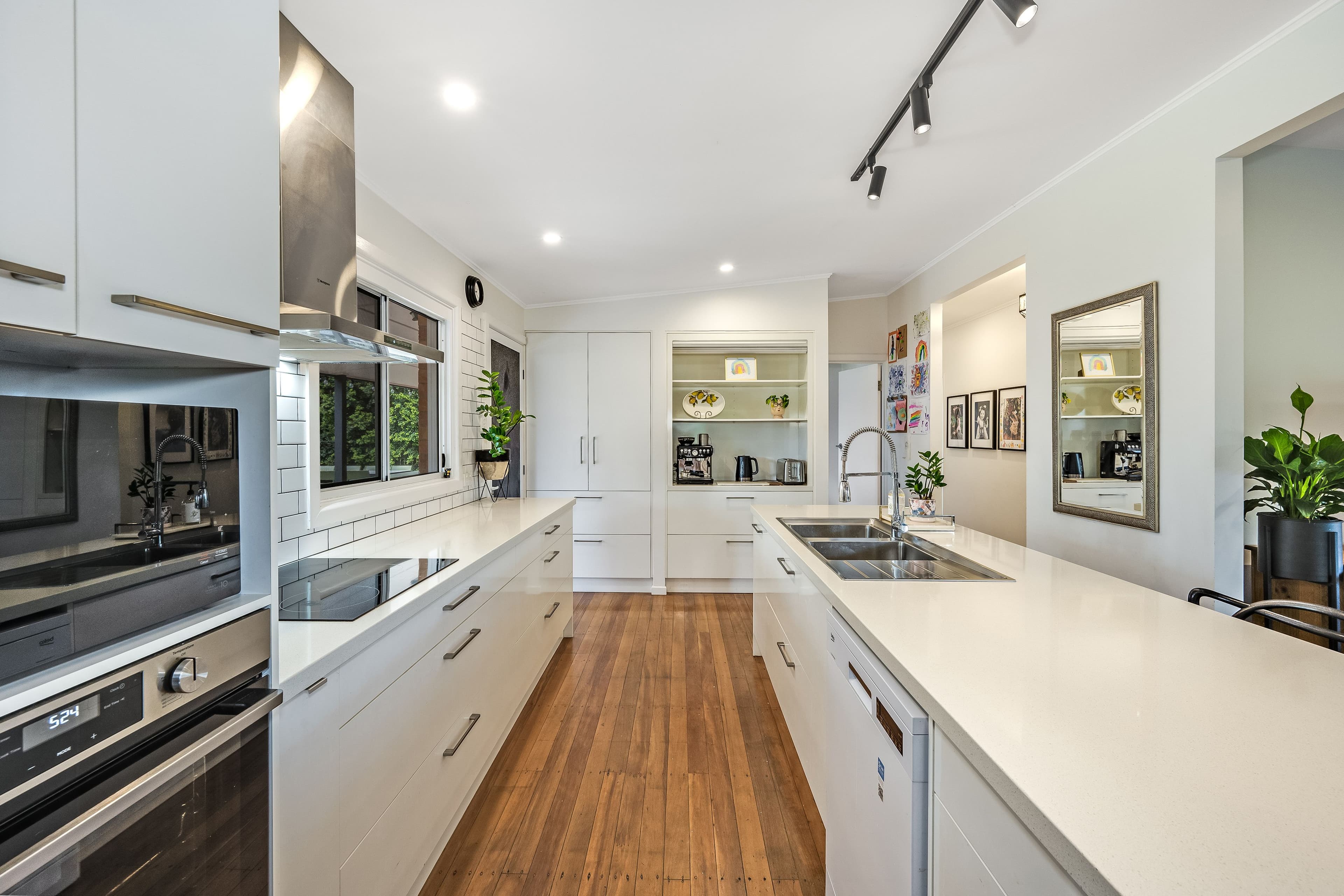 20 Wongabel Street, Kenmore QLD 4069, Kenmore - Thumbnail 5