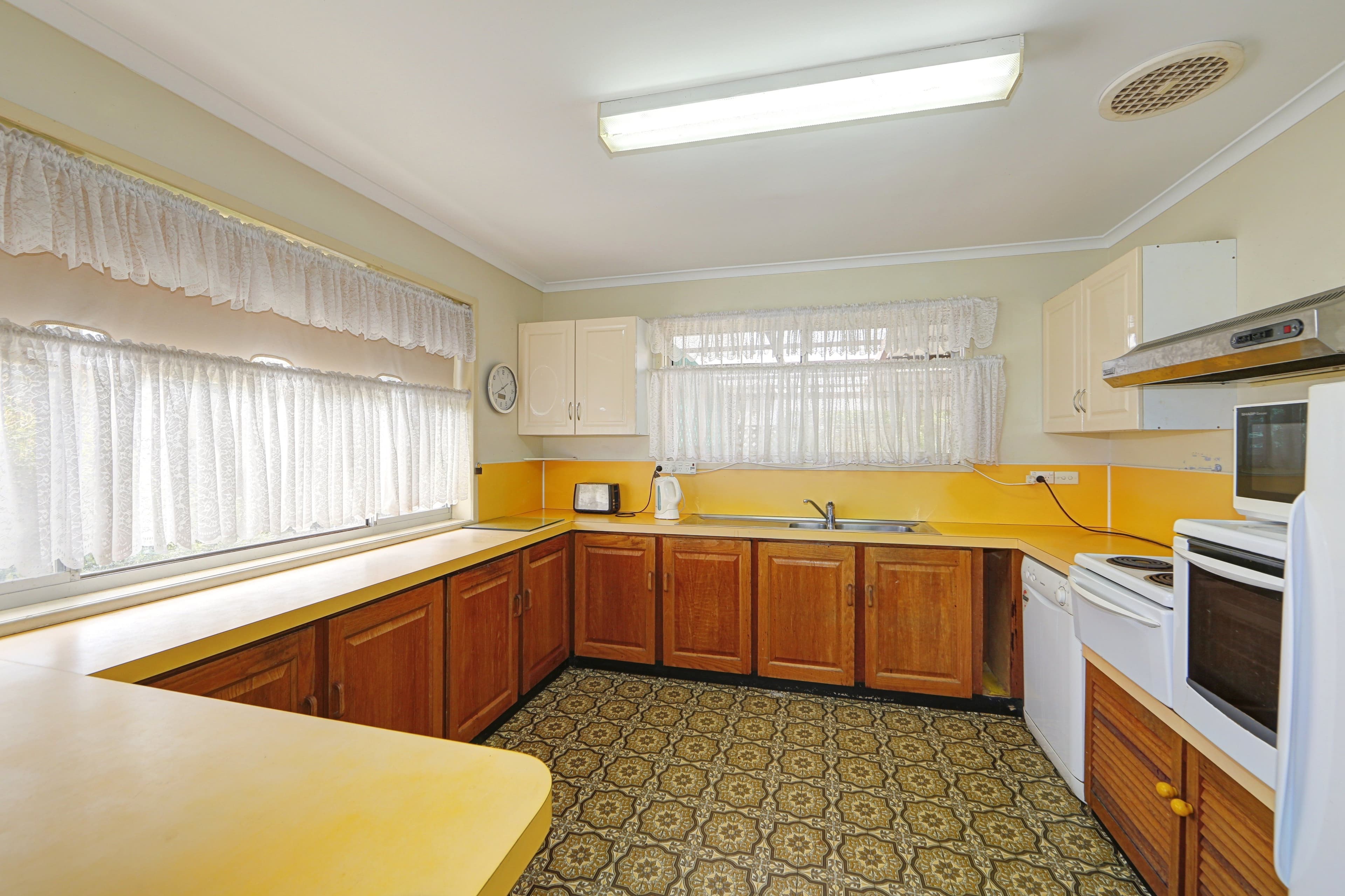 3 Cox Crescent, Millbank QLD 4670, Millbank - Thumbnail 4