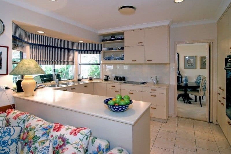 18 Cadiz Street, INDOOROOPILLY QLD 4068, Indooroopilly - Thumbnail 5