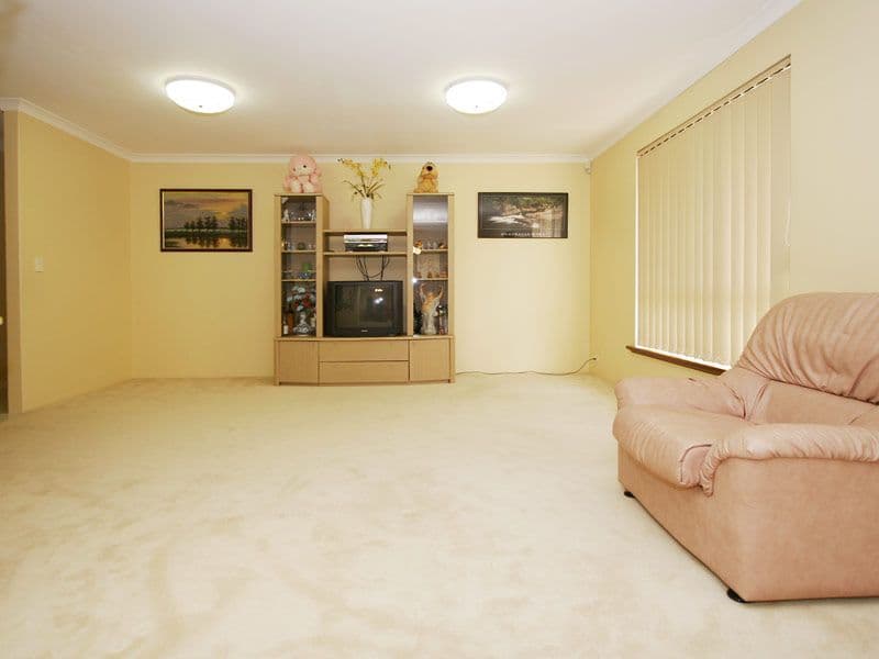 14 Embassy Court, THORNLIE WA 6108, Thornlie - Thumbnail 4