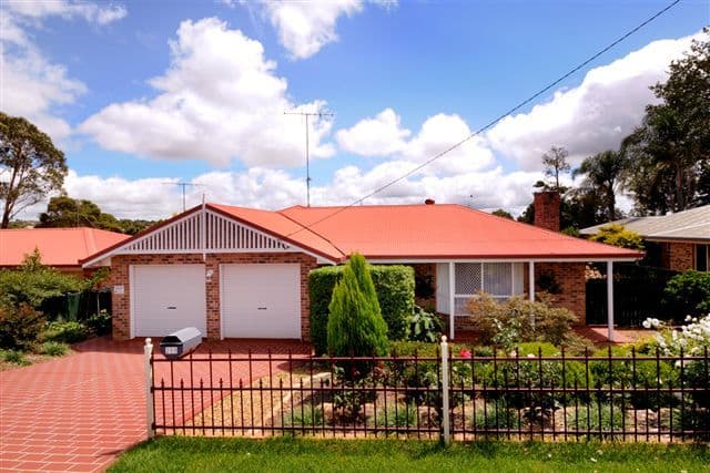 209 Stenner Street, CENTENARY HEIGHTS QLD 4350, Centenary Heights - Image 1