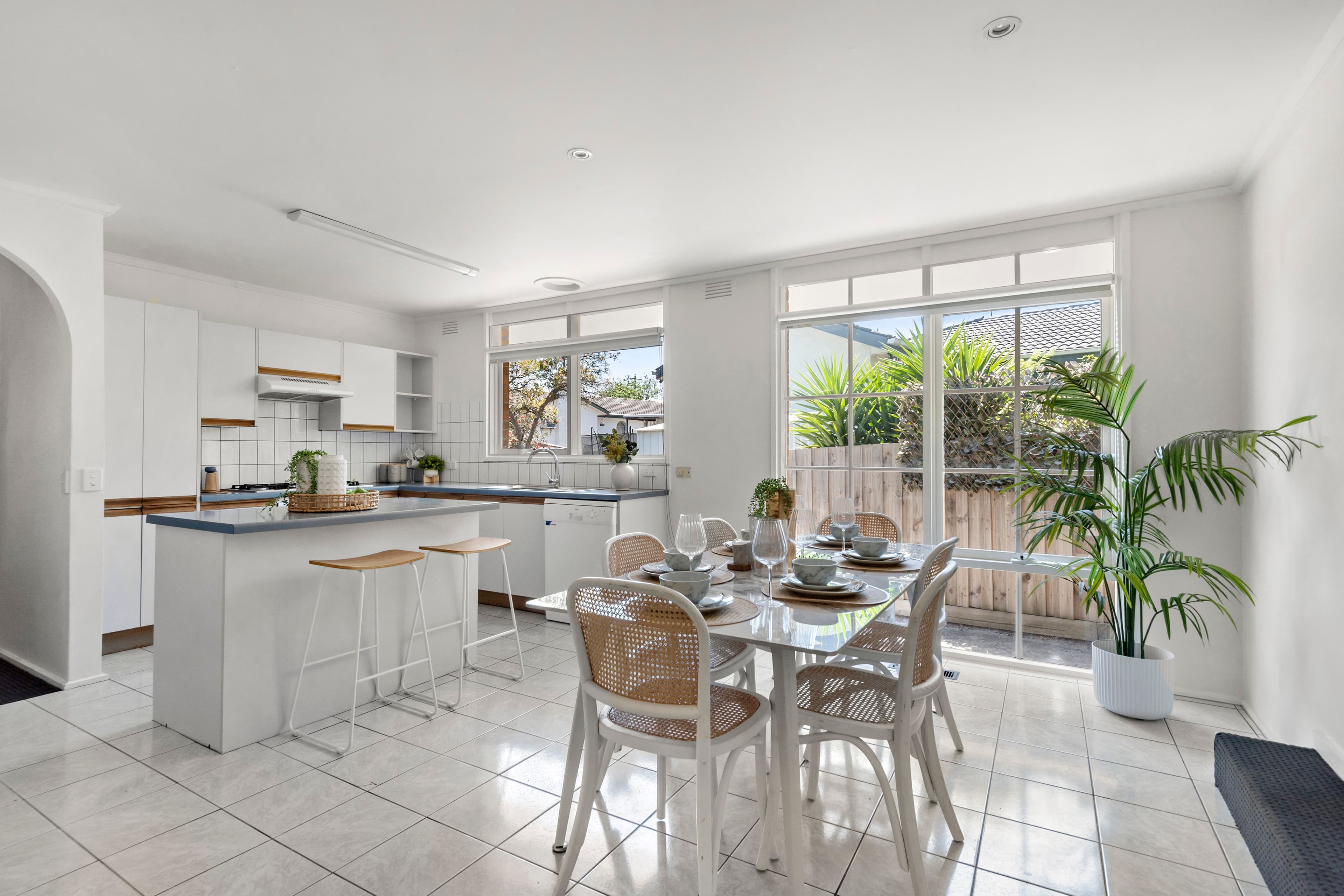 84 Lindrum Road, Frankston VIC 3199, Frankston - Thumbnail 4