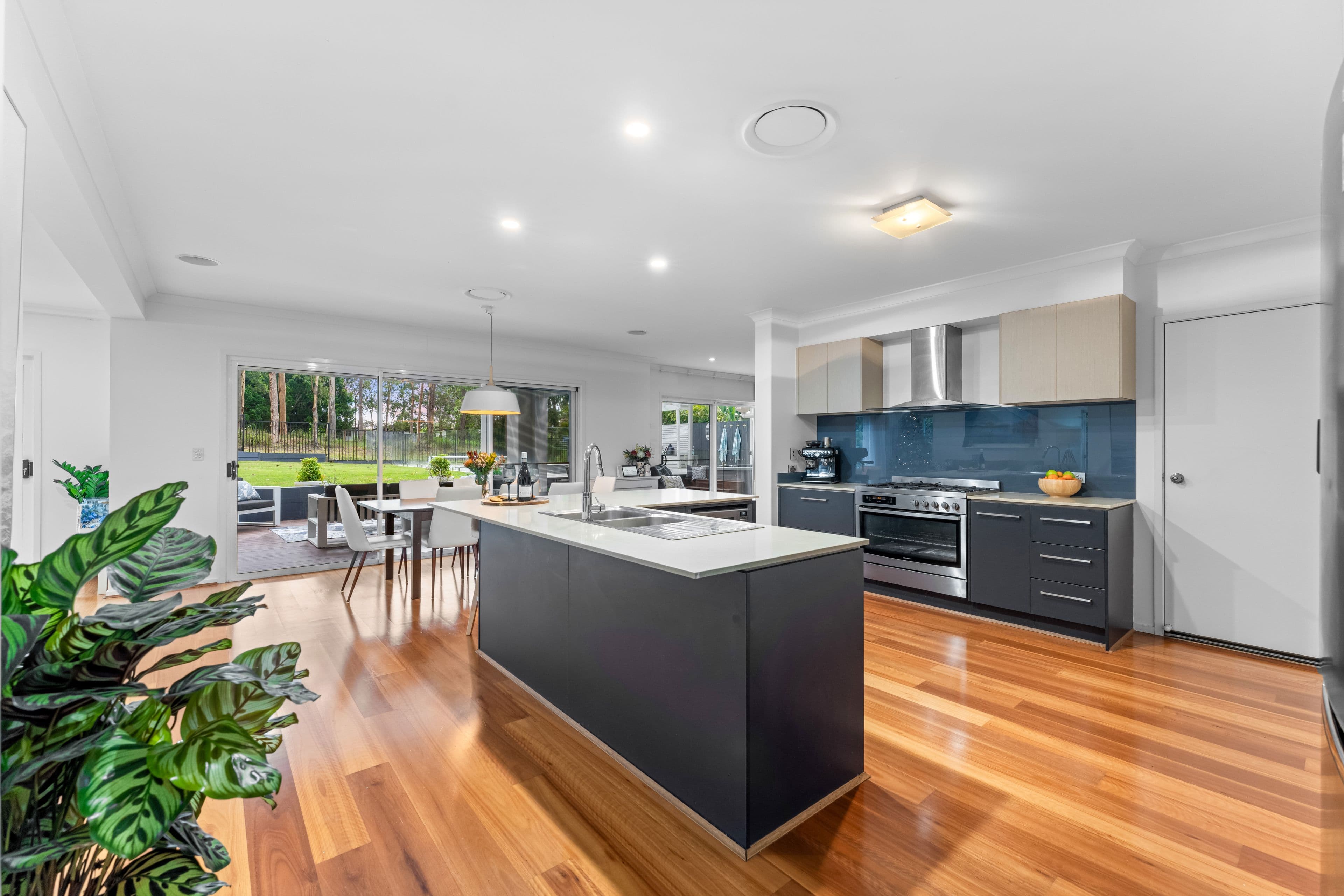 6 Wattletree Court, Brookwater QLD 4300, Brookwater - Thumbnail 4