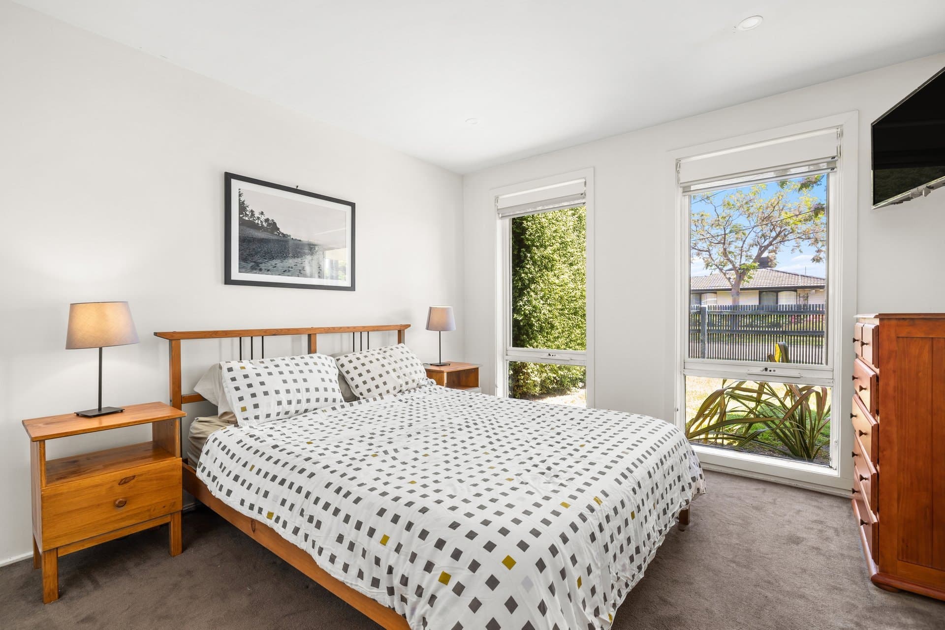 120 Ella Grove, Chelsea - Thumbnail 3