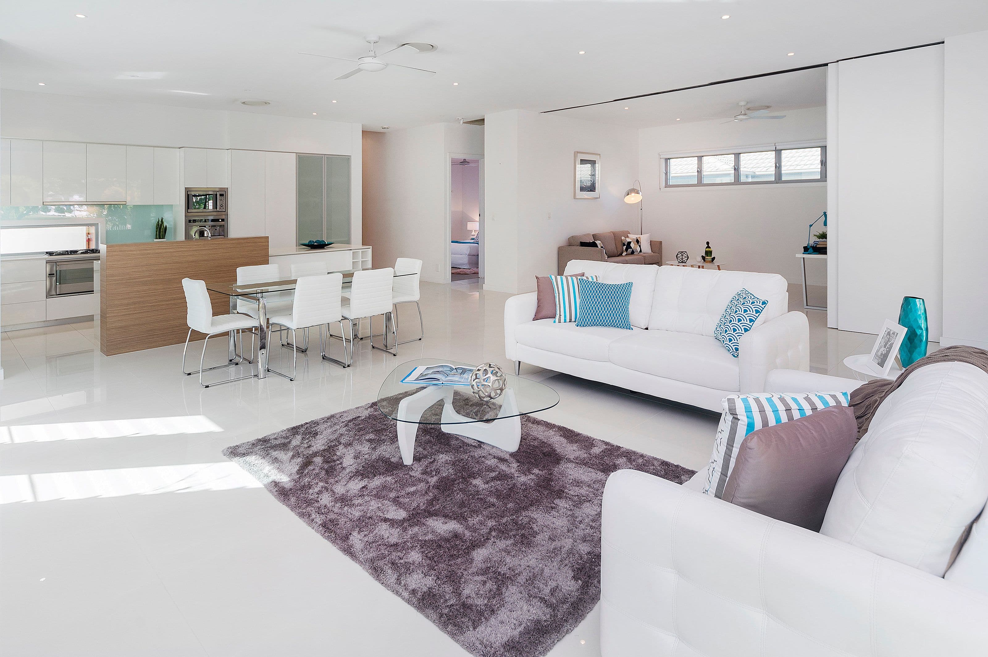 9120 Peter Senior Drive, Hope Island QLD 4212, Hope Island - Thumbnail 2