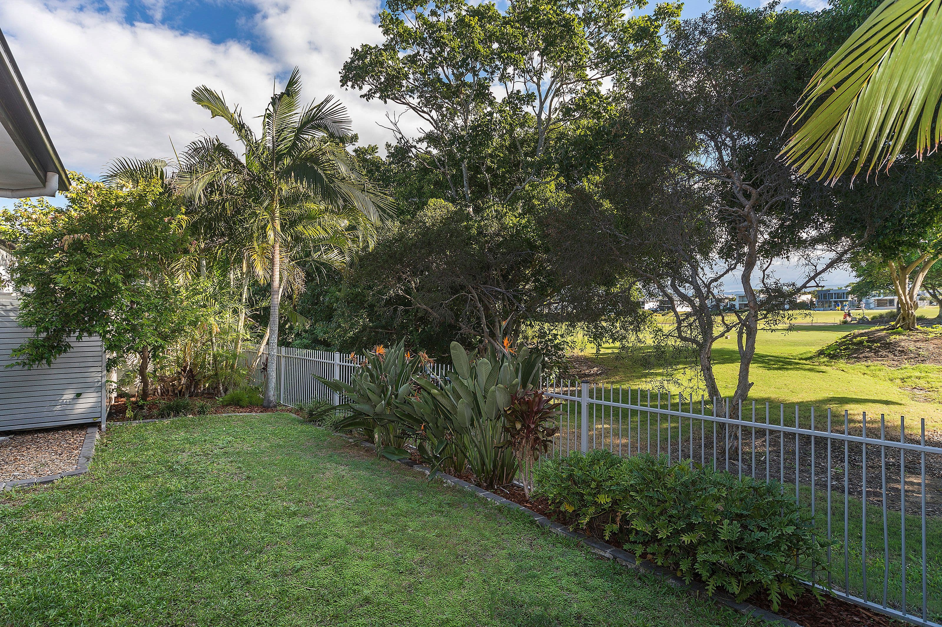 9120 Peter Senior Drive, Hope Island QLD 4212, Hope Island - Thumbnail 3