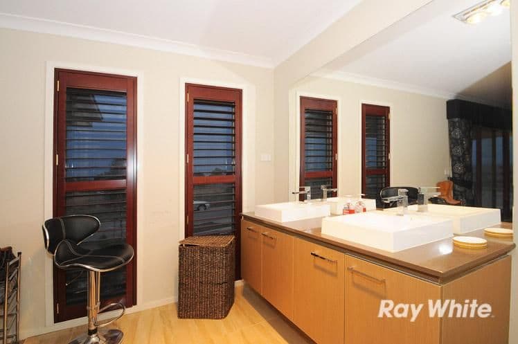 21 Wiltshire Avenue, Cranbourne East VIC 3977, Cranbourne East - Thumbnail 6
