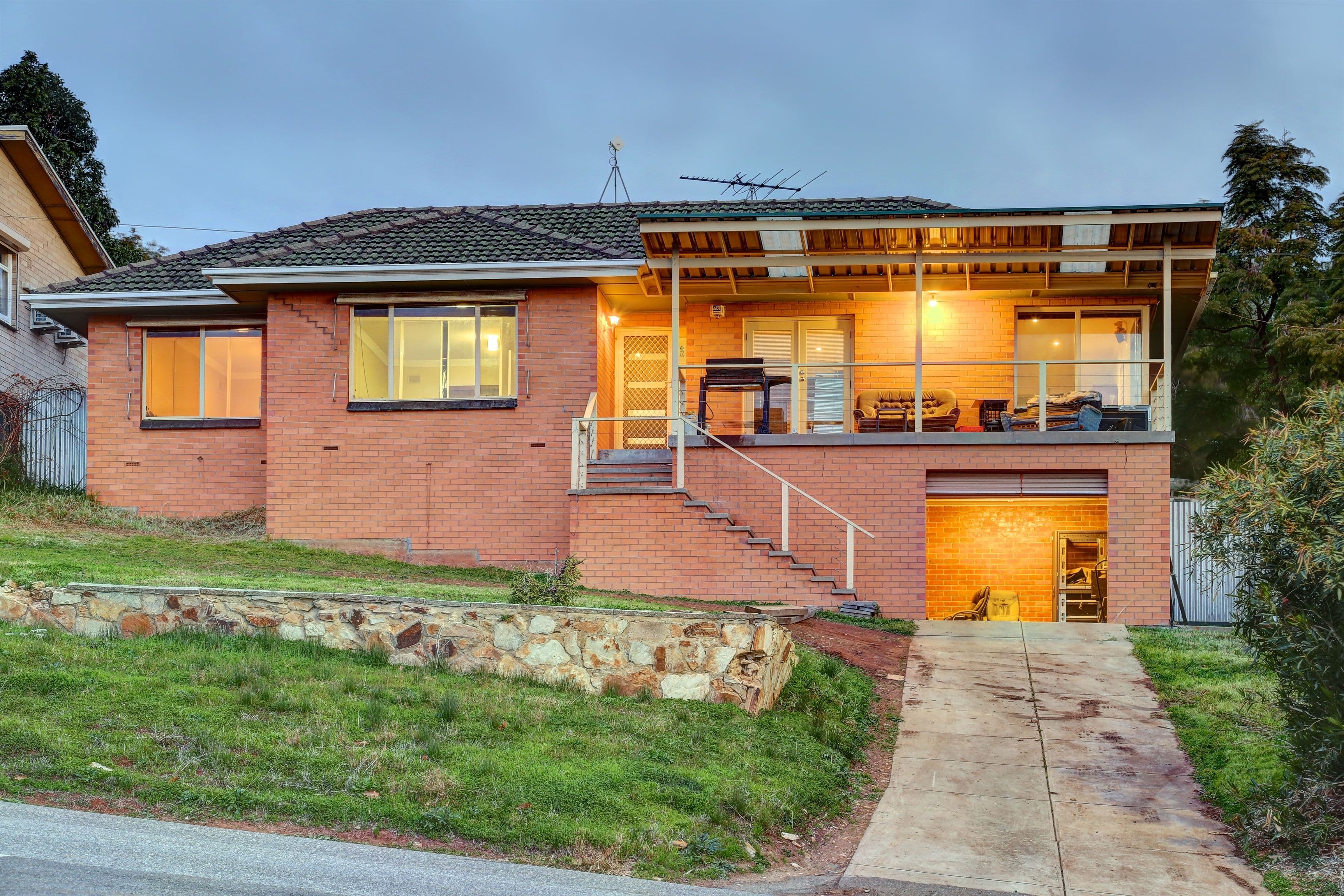 4 Hyland Avenue, Darlington SA 5047, Darlington - Image 1