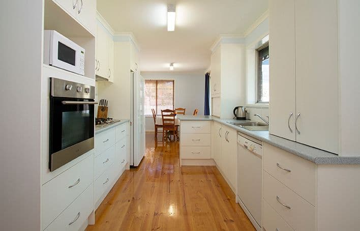 5 Gilmour Court, GREENSBOROUGH VIC 3088, Greensborough - Image 1