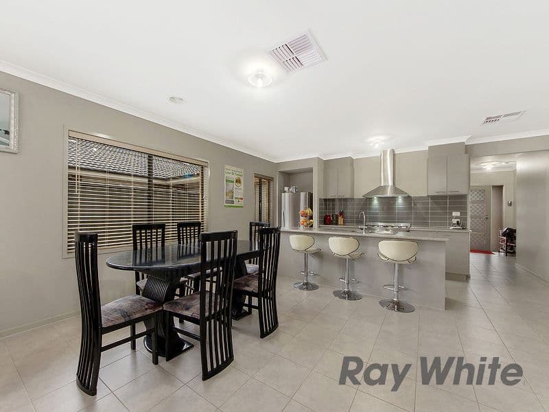 9 Albanvale Drive, Albanvale VIC 3021, Albanvale - Thumbnail 3