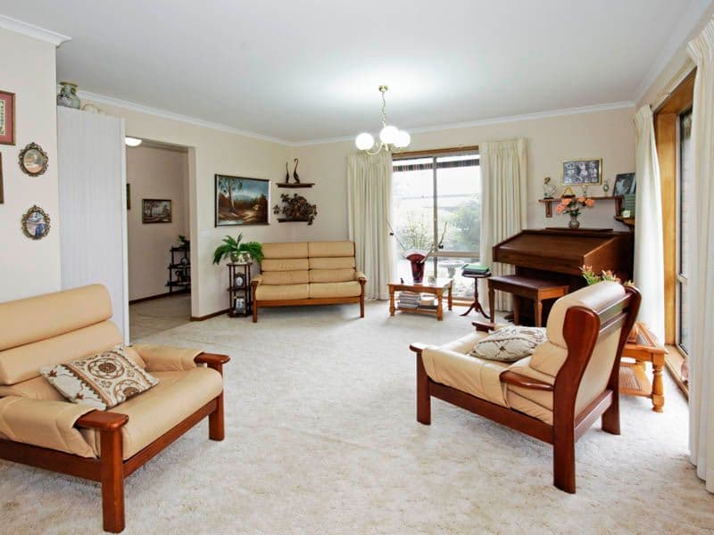 6 Mayfield Court, GROVEDALE VIC 3216, Grovedale - Thumbnail 2