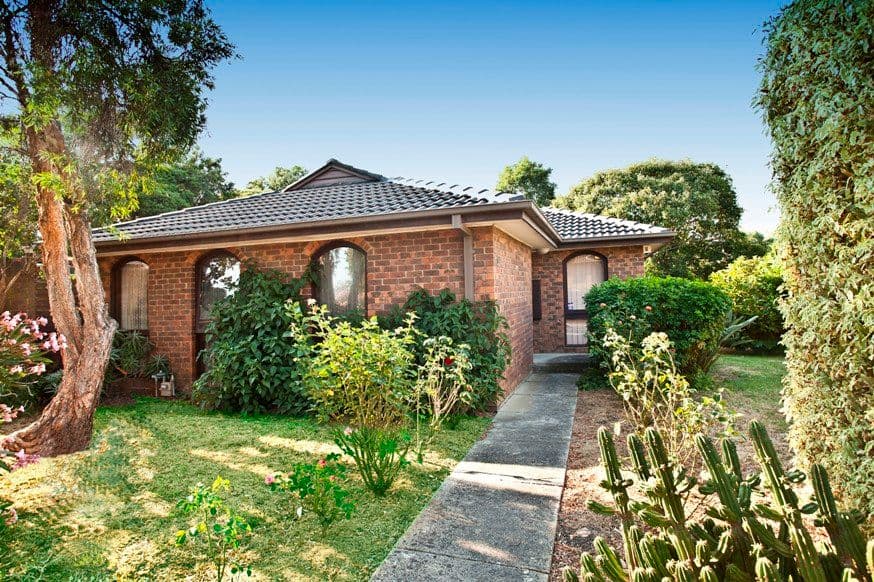 19 Knights Drive, GLEN WAVERLEY VIC 3150, Glen Waverley - Image 1