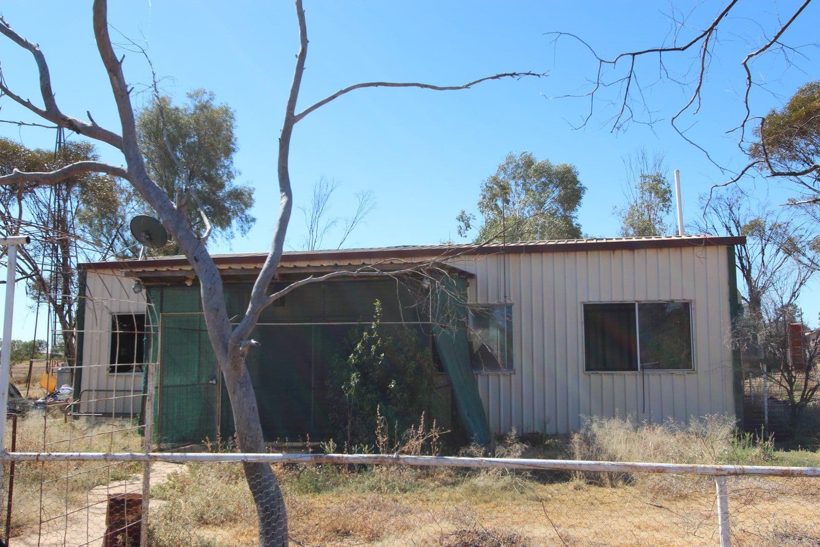 44 Jupp Street, Charleville QLD 4470, Charleville - Thumbnail 2