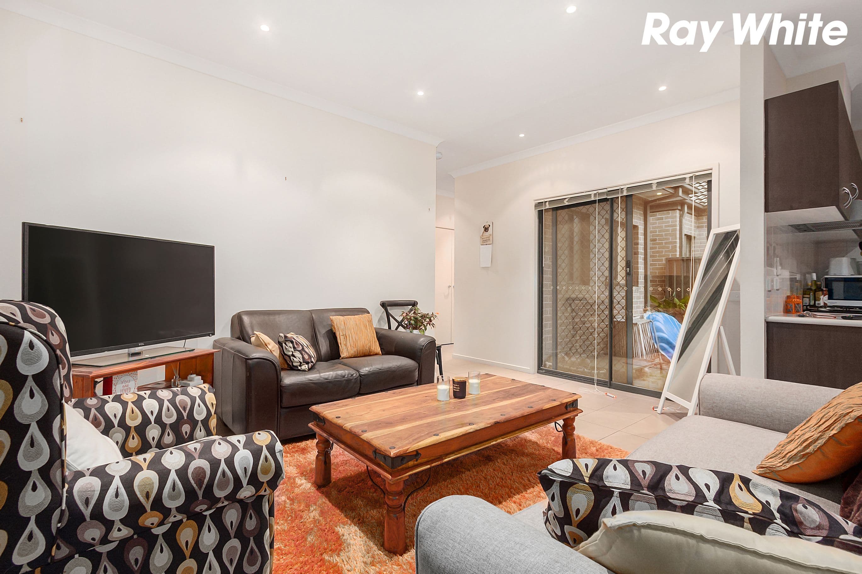 4 Pendula Place, Pakenham VIC 3810, Pakenham - Thumbnail 2