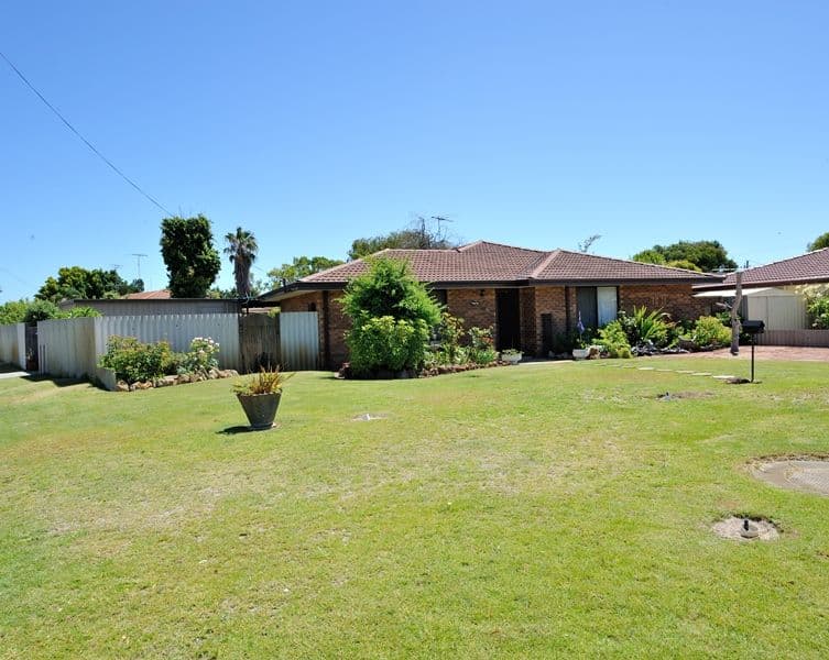 13 Waterway Boulevard, Doreen, Doreen - Image 1
