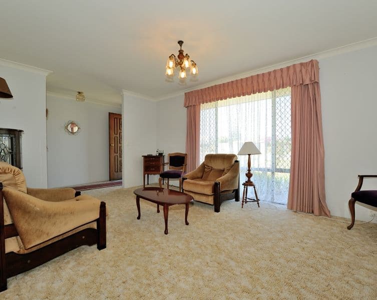 13 Waterway Boulevard, Doreen, Doreen - Thumbnail 2