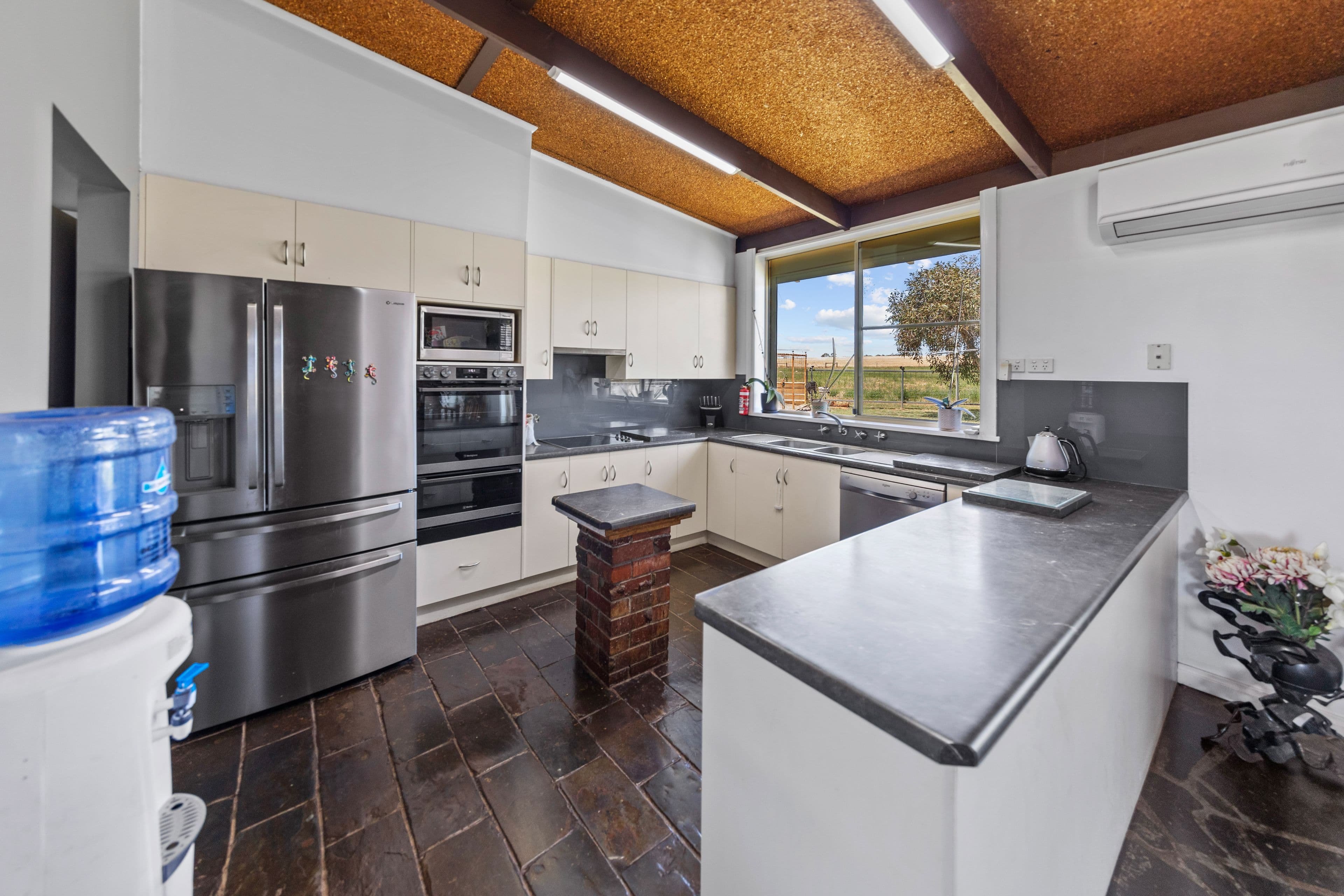 603 White Hut Road, Clare SA 5453, Clare - Thumbnail 3