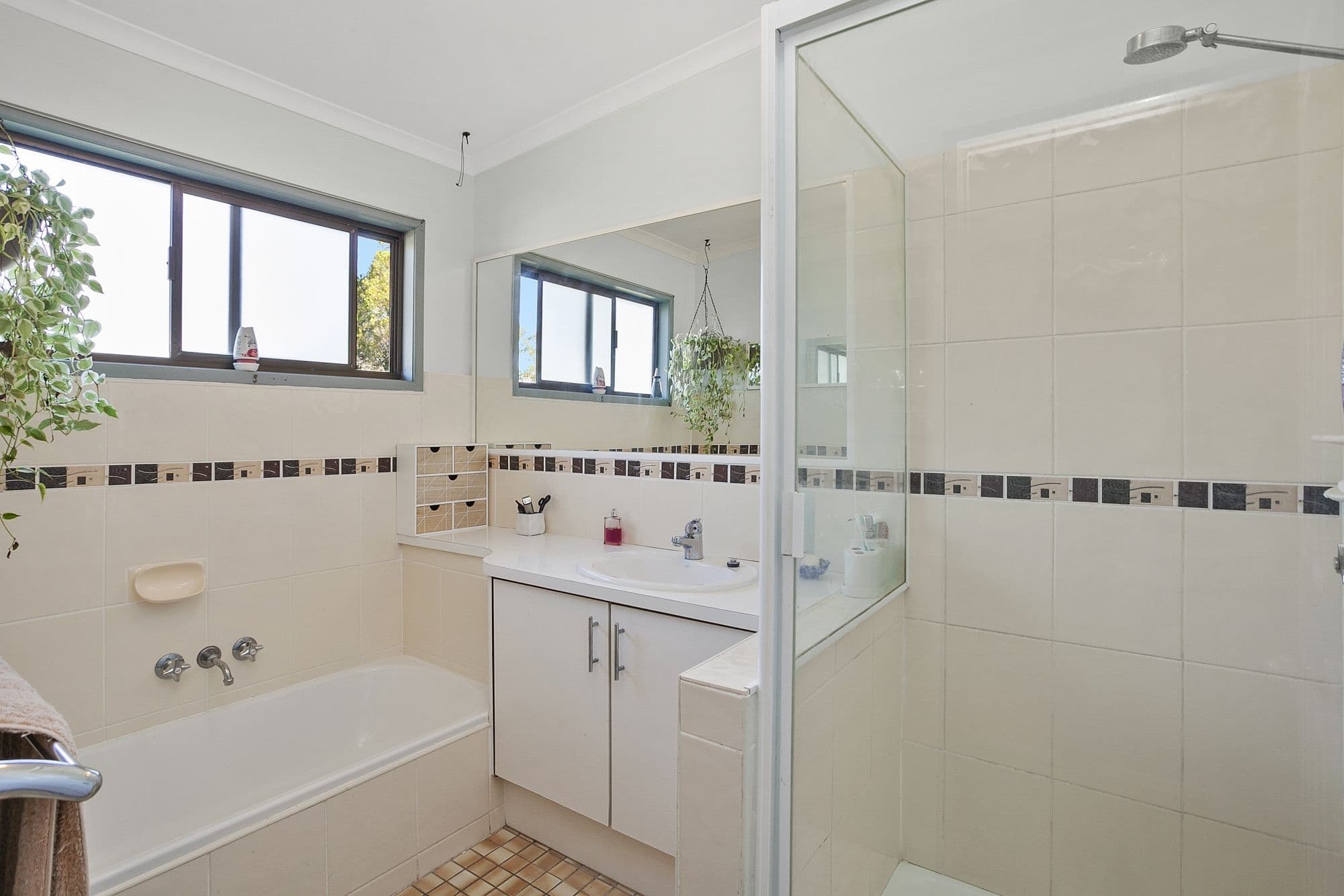 20 Claverton Drive, Deception Bay QLD 4508, Deception Bay - Thumbnail 5