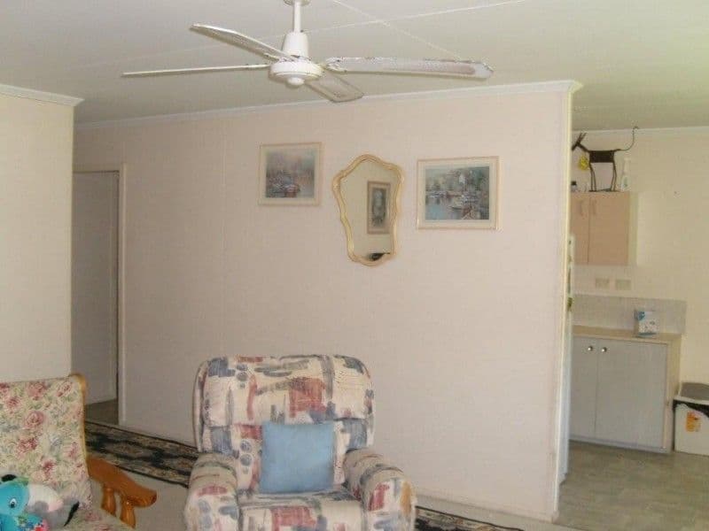 22 Second Avenue, LABRADOR QLD 4215, Labrador - Thumbnail 3