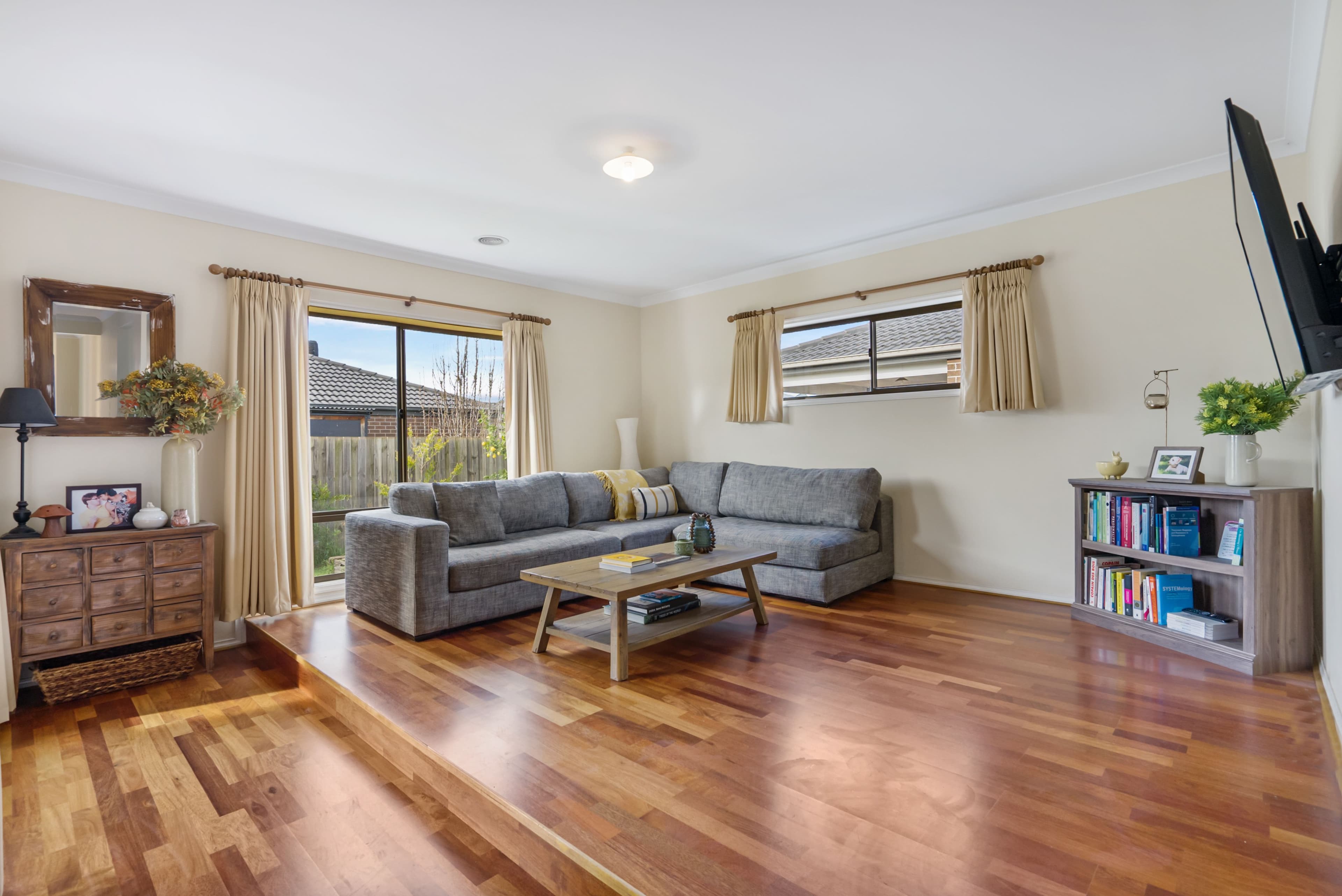 19 Luxor Drive, FRASER RISE VIC 3336, Fraser Rise - Thumbnail 3