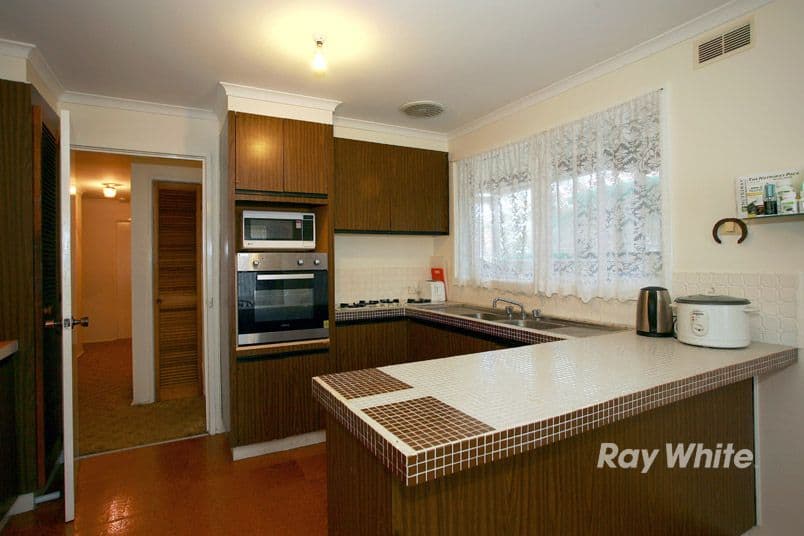10 David Avenue, CRANBOURNE VIC 3977, Cranbourne - Thumbnail 3