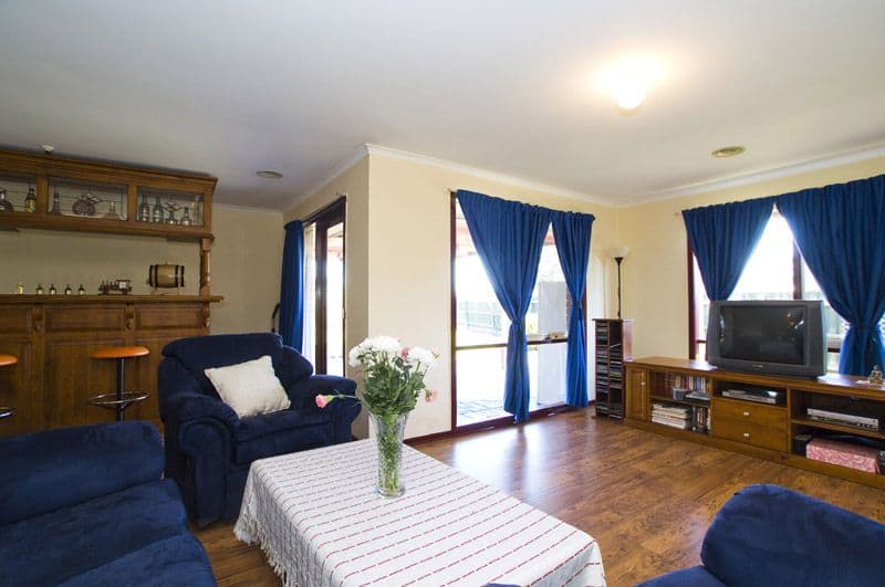 60 Plowman Court, EPPING VIC 3076, Epping - Thumbnail 2