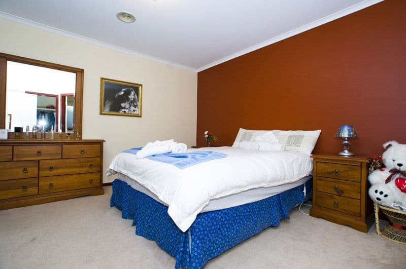 60 Plowman Court, EPPING VIC 3076, Epping - Thumbnail 4