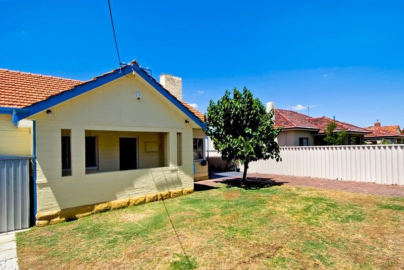 184 Salisbury Street, BEDFORD WA 6052, Bedford - Thumbnail 2