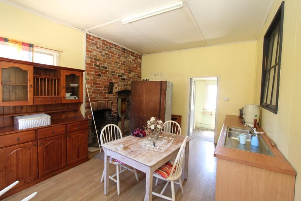 125 Douglas, TENTERFIELD NSW 2372, Tenterfield - Thumbnail 5