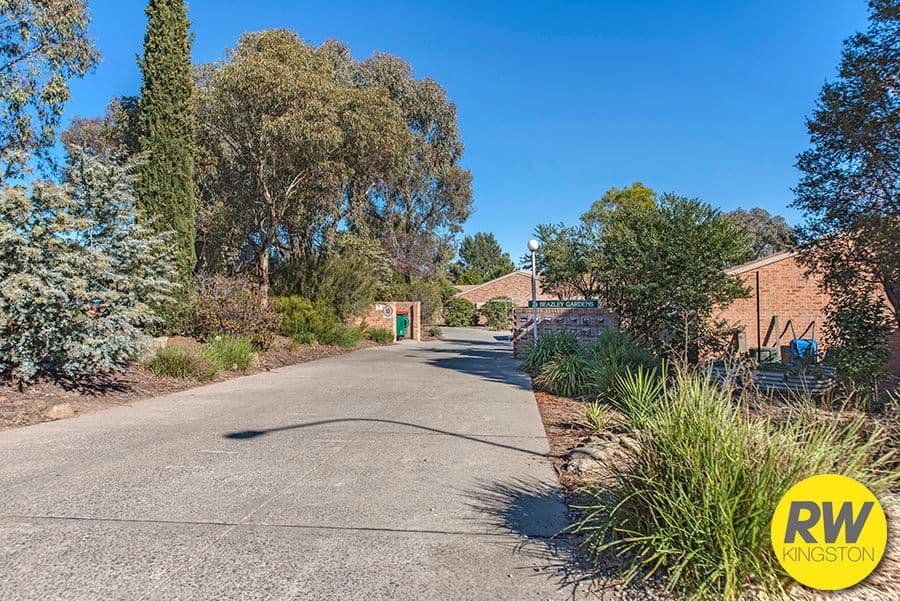 24 Beazley Crescent, Calwell ACT 2905, Calwell - Thumbnail 3
