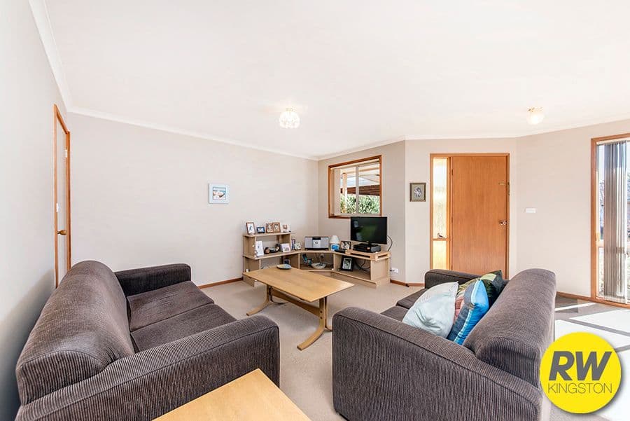 24 Beazley Crescent, Calwell ACT 2905, Calwell - Thumbnail 5