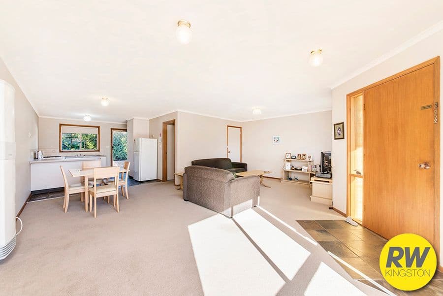 24 Beazley Crescent, Calwell ACT 2905, Calwell - Thumbnail 7