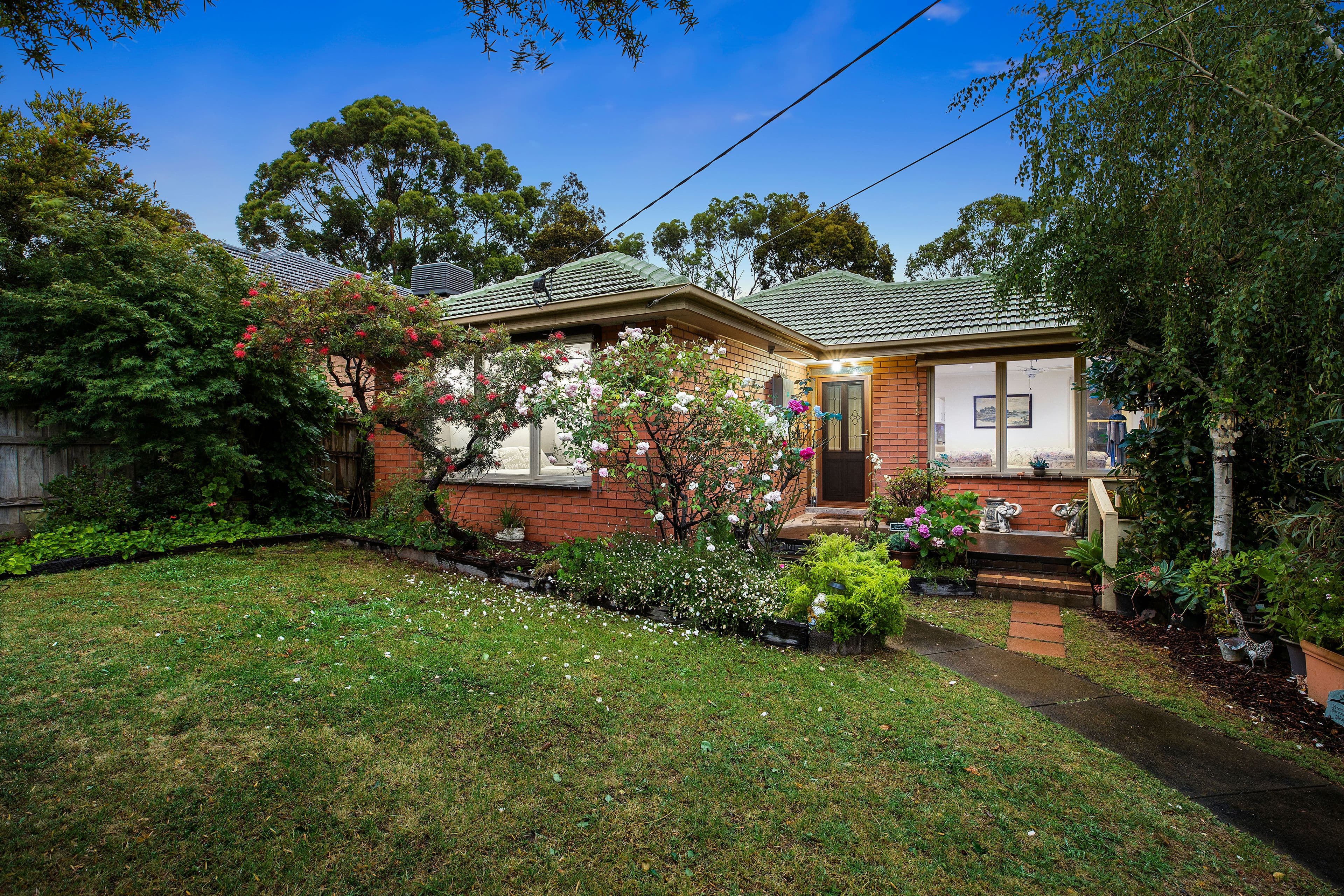 24 Bonview Crescent, Burwood East VIC 3151, Burwood East - Image 1