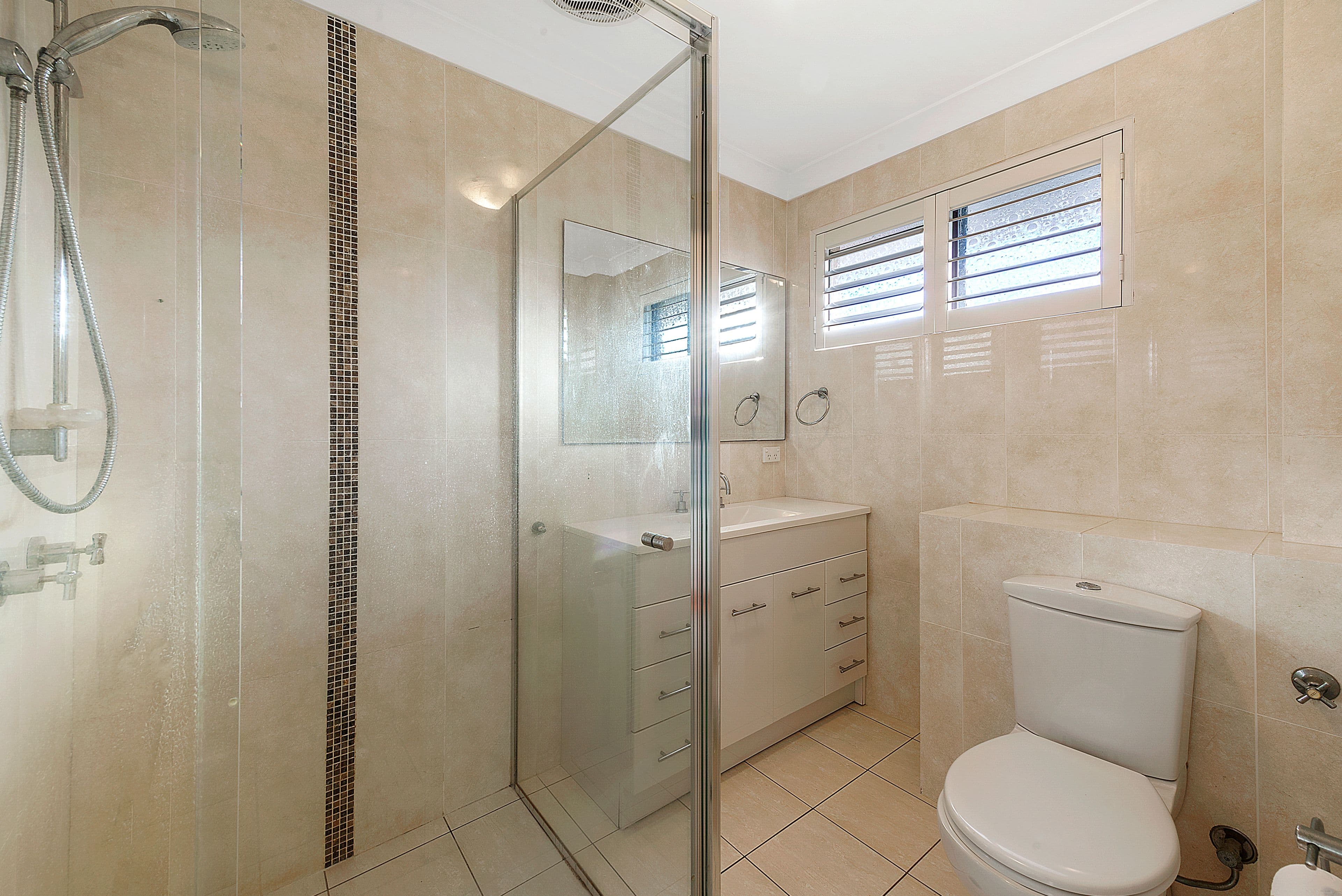 14 Christina Court, Mermaid Waters QLD 4218, Mermaid Waters - Thumbnail 3