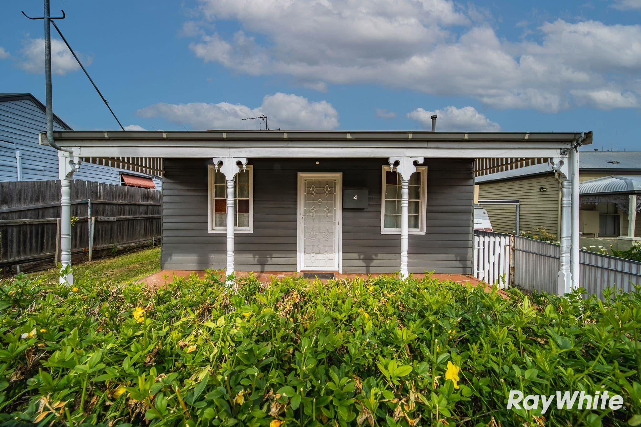 4 Barrell Street, Eaglehawk VIC 3556, Eaglehawk - Thumbnail 2