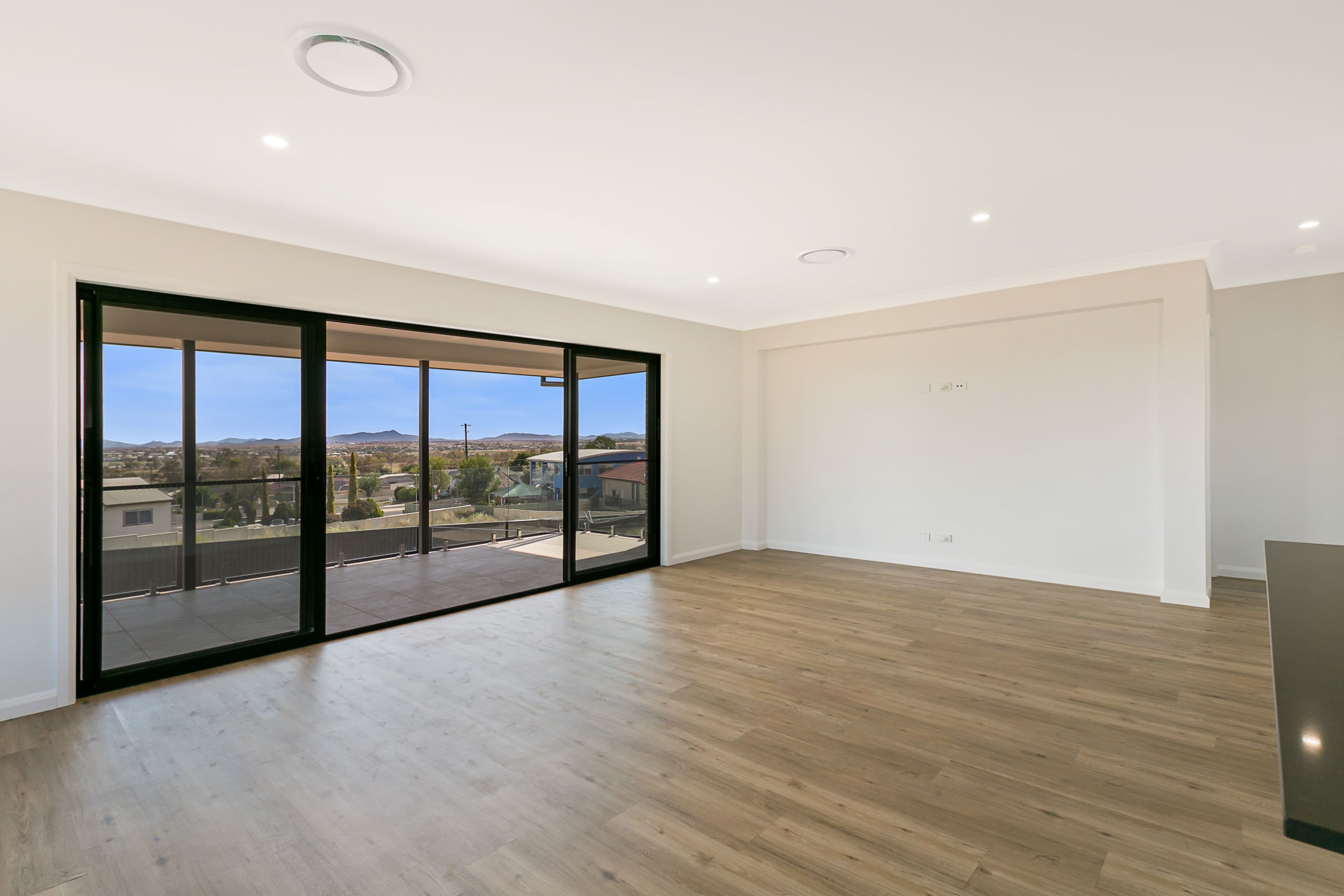 6 Conway Close, Tamworth NSW 2340, Tamworth - Thumbnail 3