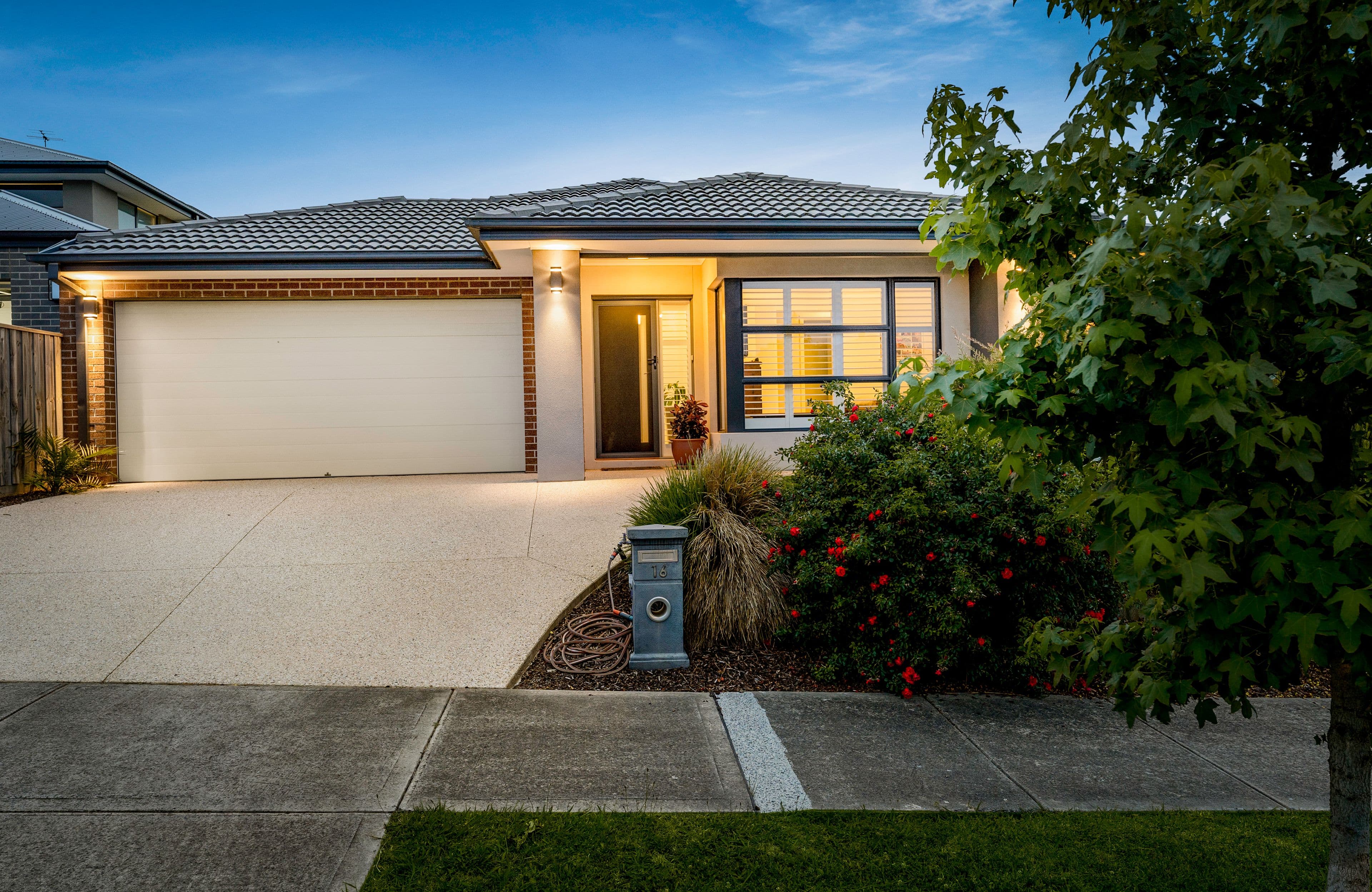 16 Levens Way, Officer VIC 3809, Officer - Image 1