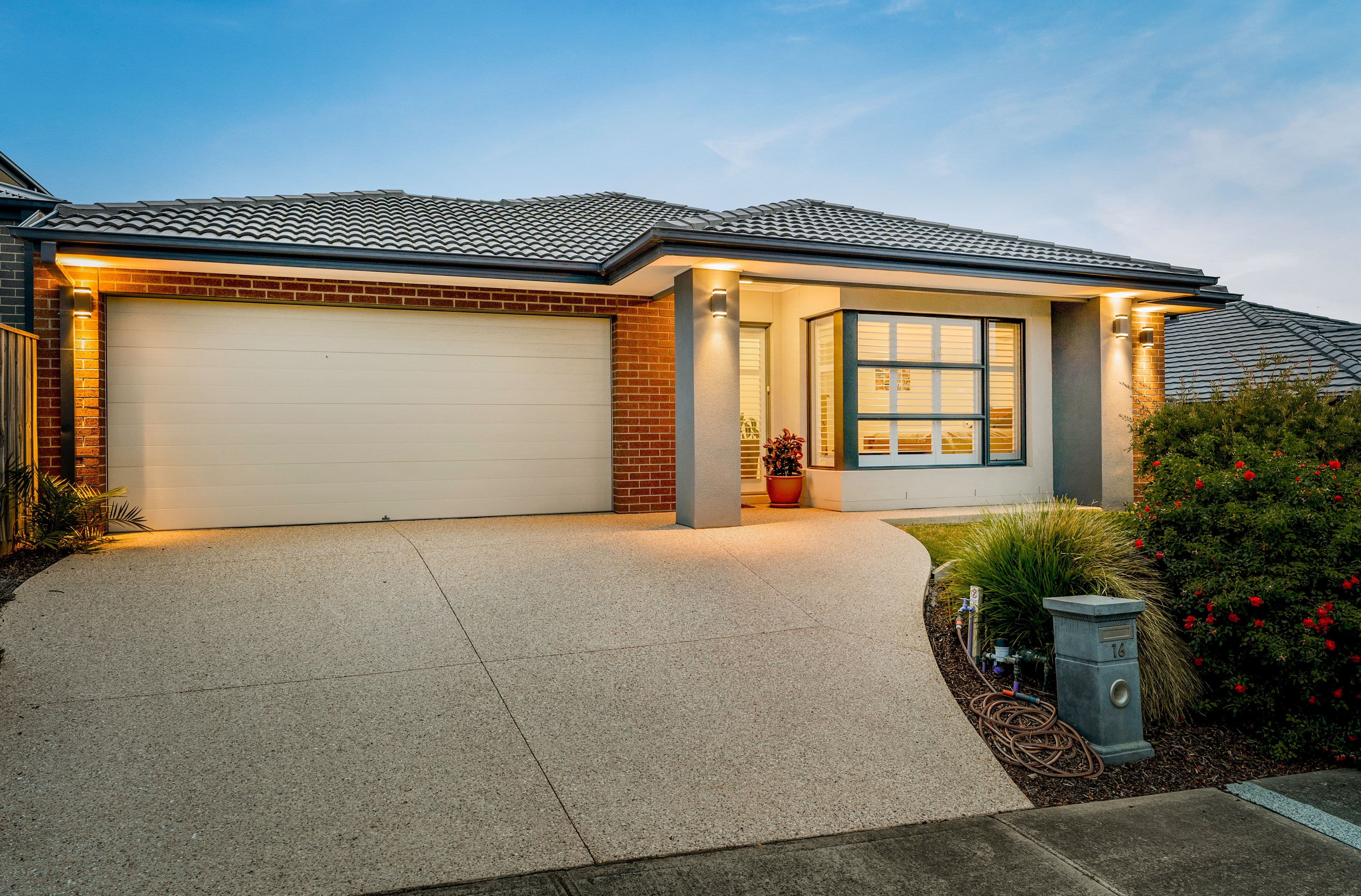16 Levens Way, Officer VIC 3809, Officer - Thumbnail 2
