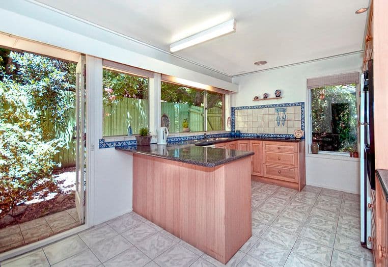 230 Army Road, Pakenham, VIC, 3810, Pakenham - Thumbnail 2