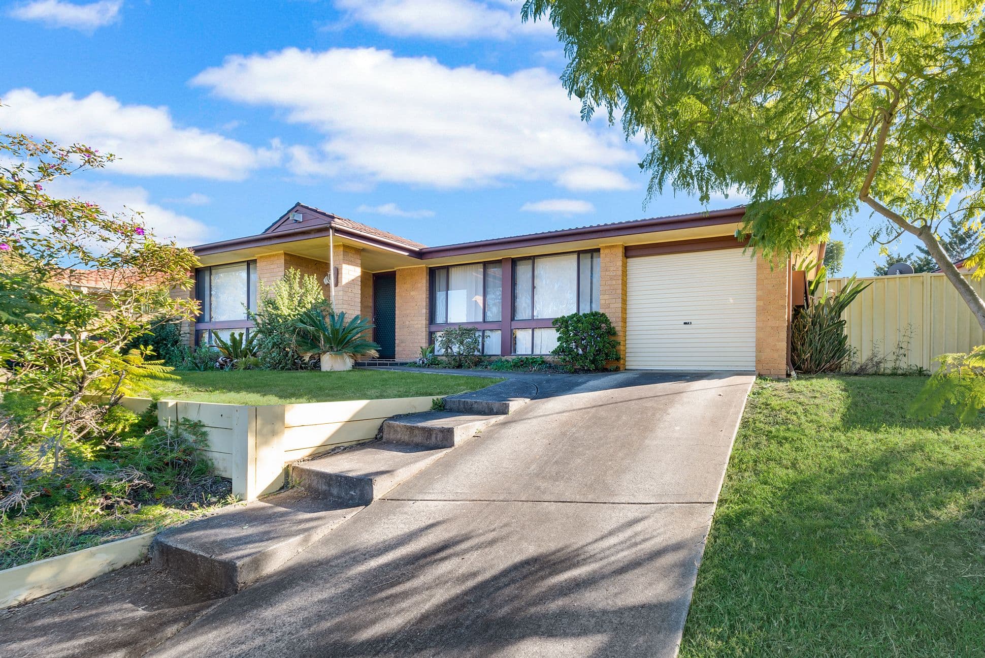 Minto NSW 2566, Minto - Image 1